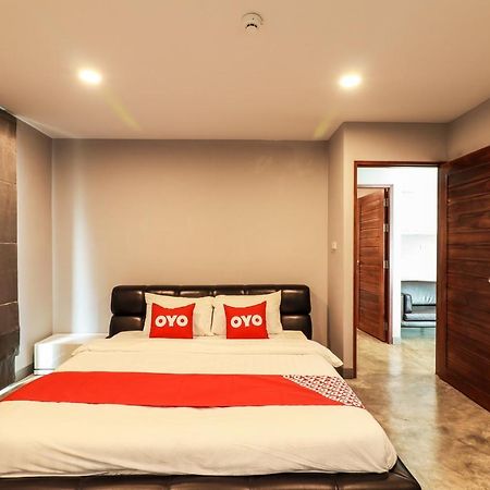 Oyo 150 3Q Chiangmai Residence Чиангмай Экстерьер фото